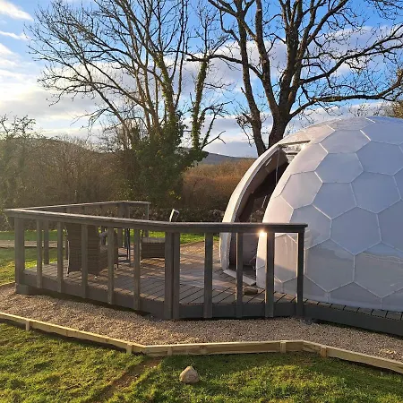 Hébergement de vacances Luxury Glamping Dome With Views Of The Burren Boston